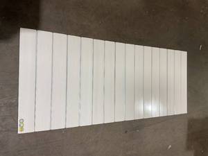 lot 338 image: Foldable Bathtub Insulation Cover - White
