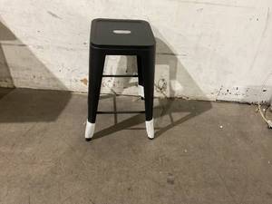 lot 29 image: COSTWAY Set of 4, Stackable Metal Stools with Square Seat & Handing Hole - Matte Black