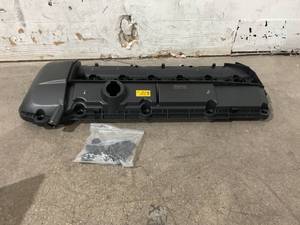 lot 178 image: MOSTPLUS Engine Valve Cover Part #11127512839 Compatible with 02-06 BMW 330i 530i E46 E39 Z4 2.5L 3.0L