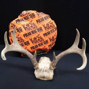 lot 15 image: ANTLER 8 POINT POLAR HEAT SEAT.