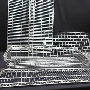lot 32 image: METAL SHELVING UNIT 3 SHELVES AND A BASKET