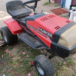 lot 65 image: TSC HUSKEE LAWN TRACTOR