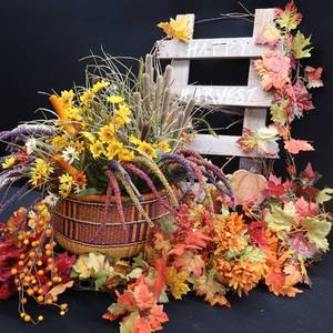 lot 94 image: FALL FOLIAGE AND MORE