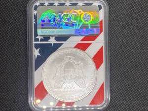 2004 American Silver Eagle NGC MS69