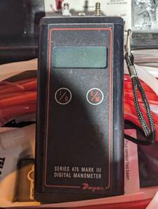 lot 18 image: Dwyer Series 475 Mark III Digital Manometer