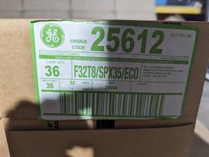 lot 20 image: 11 case packs of 36 (396 Total) - Fluorescent Lamps - F32T8SPX35ECO