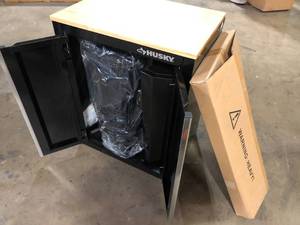 lot 4 image: Husky 3-Piece Ready-to-Assemble Steel Garage Workstation in Black (26.6 in. W x 69.5 in. H x 19.5 in. D) Customer  Returns See Pictures