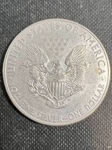 2015 AMERICAN SILVER EAGLE 1 TROY OZ .999 FINE SILVER