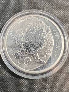 1 TROY OZ .999 FINE SILVER 2013 FIJI ROUND