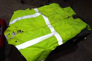 lot 292 image: Hi-Vis Safety Jacket and Pants