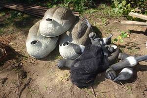 lot 300 image: 9 Goose Decoys