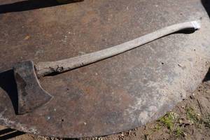 lot 179 image: US02 Axe with Wood Handle