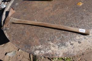 lot 180 image: Vintage Pick Axe