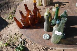 lot 237 image: Antique Colored Glass Bottles