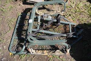 lot 192 image: 24 Wide Tree Stand