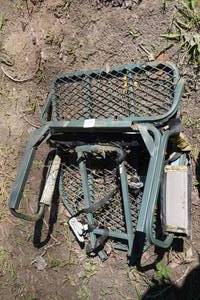 lot 225 image: 24 Wide Tree Stand