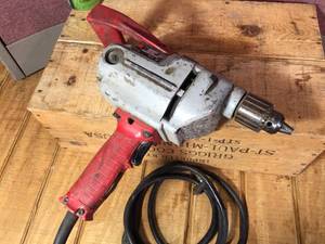 lot 12 image: Milwaukee Electric 12 Compact Drill