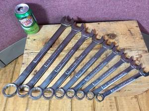 lot 17 image: Larger Craftsman Combination WrenchesSet - 9pc.