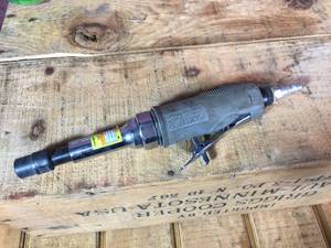 lot 36 image: Central Pneumatic Professional 14 Die Grinder