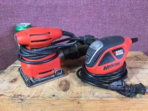 lot 42 image: 2 Black & Decker Sanders