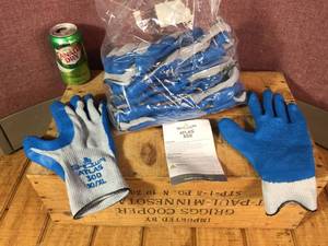 lot 44 image: 8 Pair Showa Atlas 300 Rubber Coated Gloves