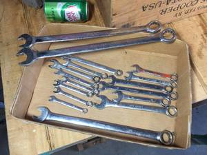lot 51 image: Variety Metric Combination Wrenches