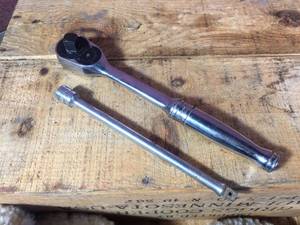 lot 82 image: Snap-On 12 Ratchet - 38 Extension