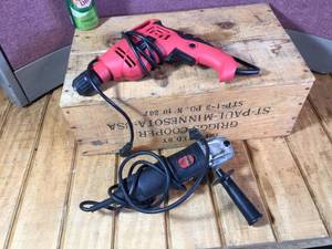 lot 87 image: 38 Drill - 4 12 Angle Grinder