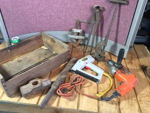 lot 105 image: Misc Tools