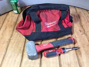 lot 140 image: Milwaukee Tool Bag - Sledge - Driver