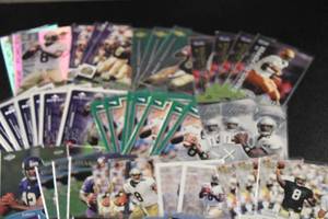 Minnesota Vikings Daunte Culpepper Rookie Collection  70 Rookie Cards