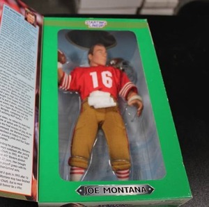 1997 Starting Lineup 12 Joe Montana Figure