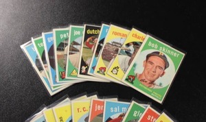 1959 Topps Baseball Lot  20 Cards Low to Mid Grade