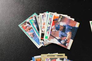 Kirby Puckett Baseball Card Lot  75 Cards