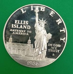1986 Ellis Island Silver Dollar