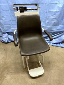 lot 28 image: MSRP $850 Detecto Mechanical Balance Beam Scale Mobile Weighing Chair -lift-away armrests on both sides & a fold-up footrest for easy access during patient transfers from a wheelchair or hospital bed - Capacity 400 lb x 4 oz - Works Great