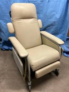 lot 34 image: MSRP $2800 Lumex Clinical Care Recliner Chair With Liquicell -ultra-thin, liquid-filled interface specifically designed & proven to significantly reduce shear stress & pressure sores - Excellent