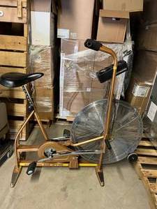 lot 45 image: Vintage Schwinn AirDyne Exercise Bike - Excellent Condition