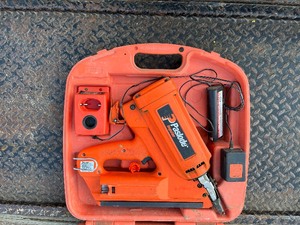lot 11 image: Paslode Cordless Framing Nailer