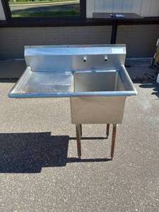 54 INCH STAINLESS STEEL SINK ONE COMPARTMENT