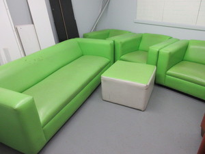 lot 807 image: LOUNGE FURNITURE