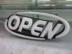 lot 816 image: BLUETOOTH OPEN SIGN
