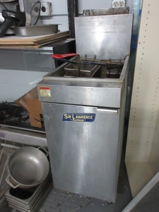 lot 820 image: SIR LAWRENCE PLATINUM DOUBLE BASKET FRYER