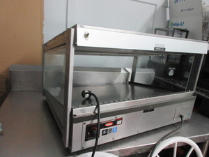 lot 825 image: HATCO COUNTERTOP HEATED DISPLAY