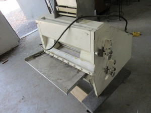 lot 831 image: DOUGH ROLLING MACHINE