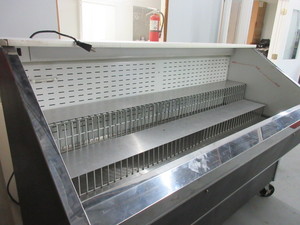 lot 840 image: FEDERAL INDUSTRIES REFRIGERATED DISPLAY CASE