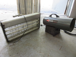 lot 844 image: PROPANE HEATER AND A MOSQUITO KILLER