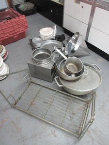 lot 856 image: ALUMINUM PANS, CHINOISE, SOUP COOKER  AND MORE