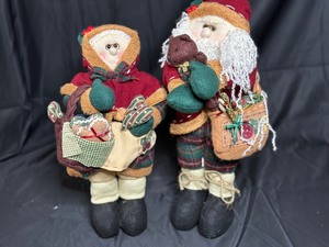 Country Stuffed Santa and Mrs. Claus