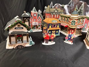Christmas Valley Original Collectors Series Christmas Village Pieces